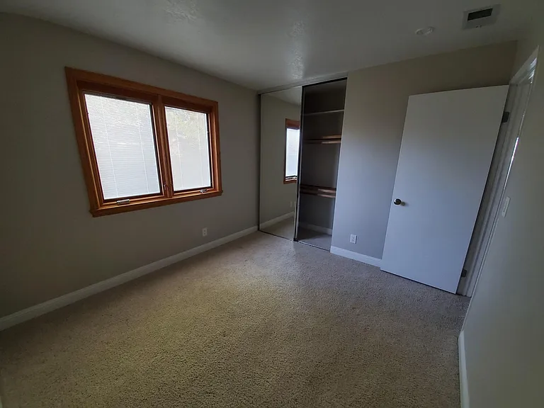 5700 Skyview Pl — Photo 11