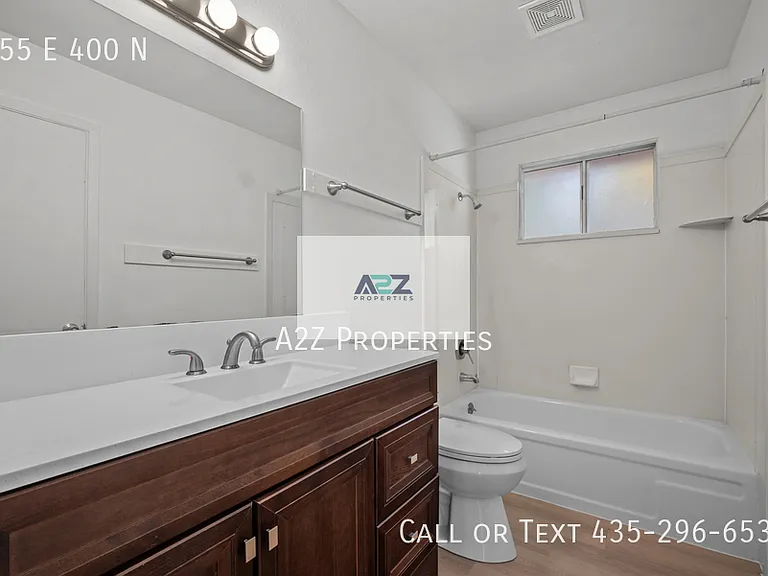 455 E 400 N — Photo 16