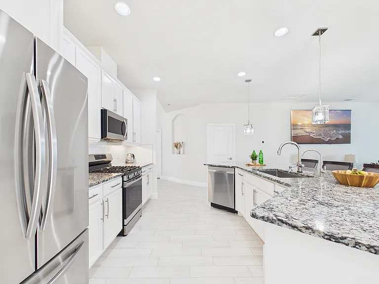 8326 Millbrook Ave — Photo 10