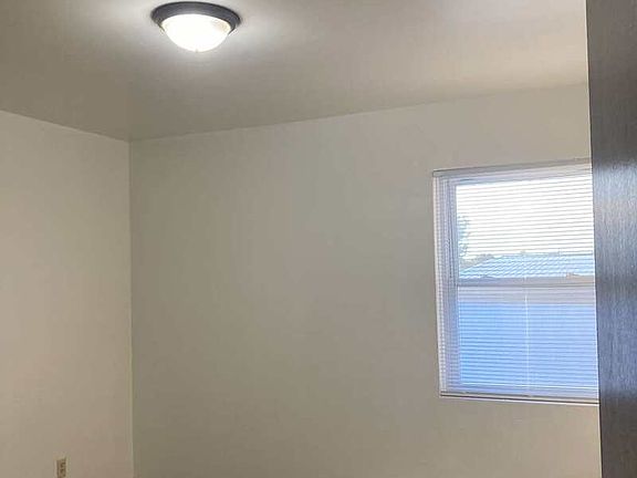 5th image of 1818 School St APT G