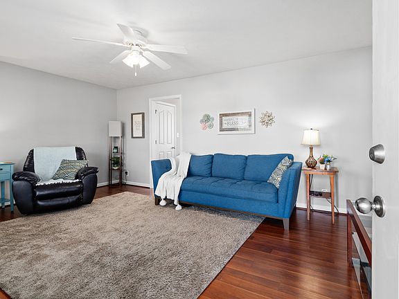 3rd image of 2766 Cider Dr