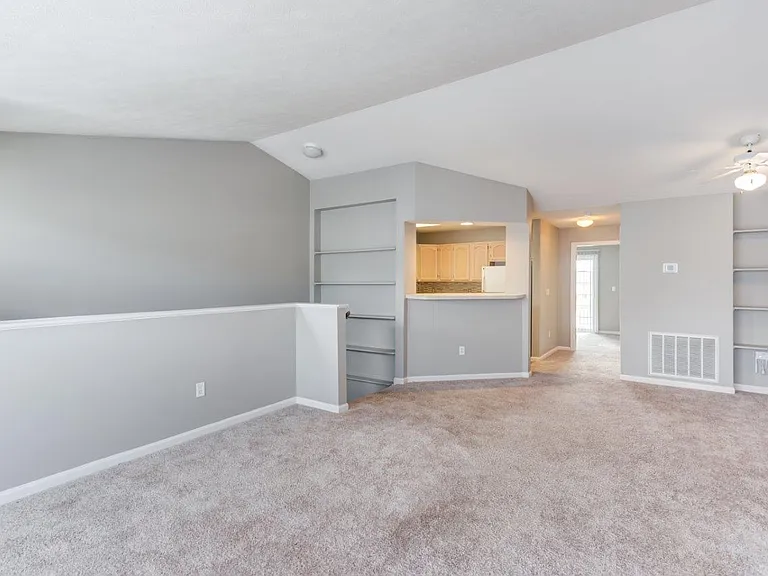 Lake Pointe Apartment Homes — Photo 5