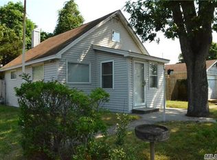 69 Tell Ave, Deer Park, NY 11729