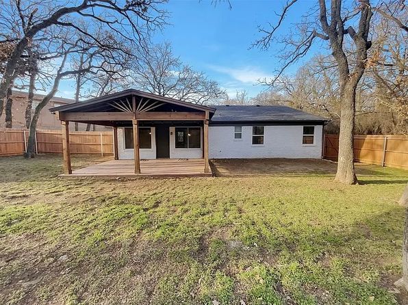 2336 Bluebird Ct, Grapevine, TX 76051