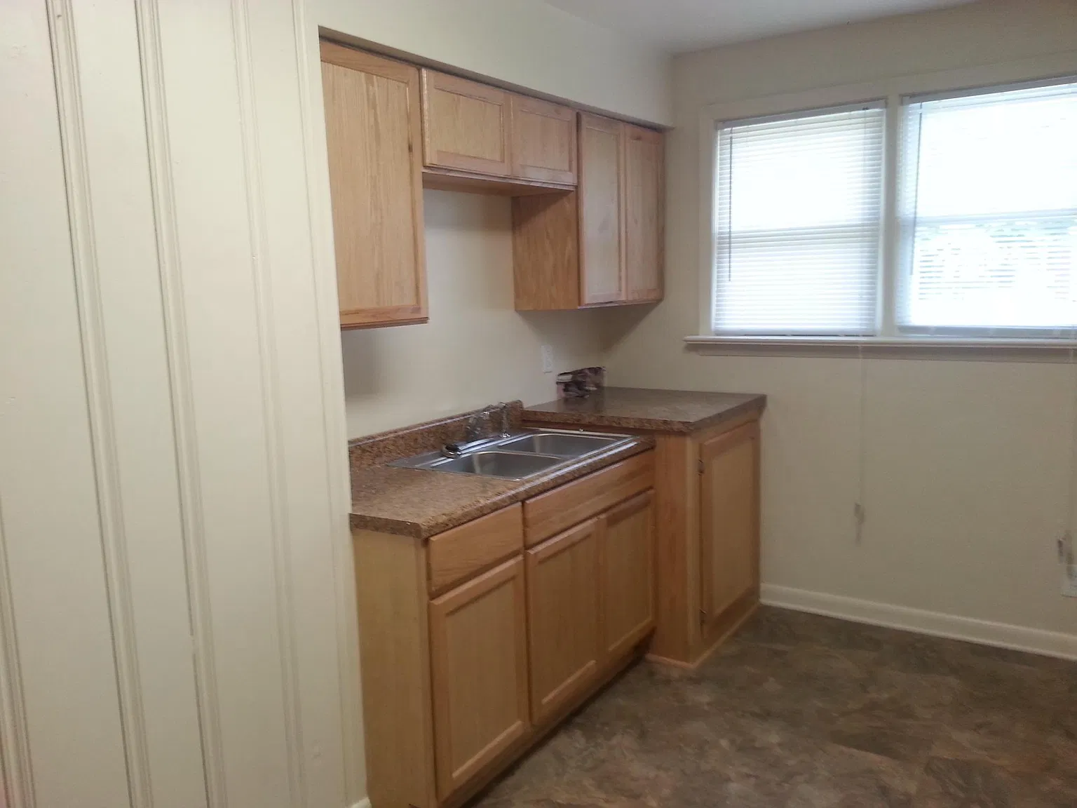 3 bed, 1000 sqft, $1,800 — Photo 3