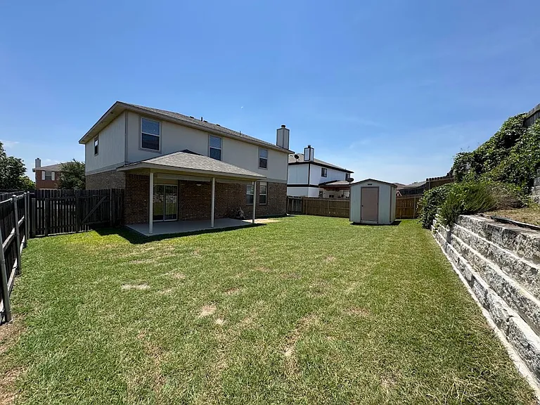 217 Tepee Dr — Photo 43
