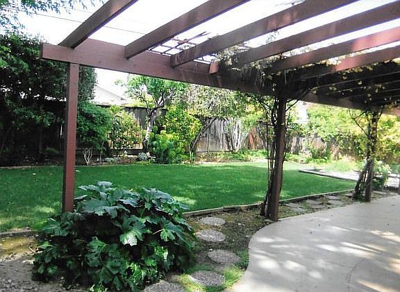 4th image of 1195 Huntingdon Dr