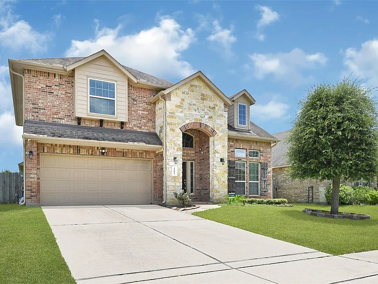 23023 Verona Vista Dr — Photo 2