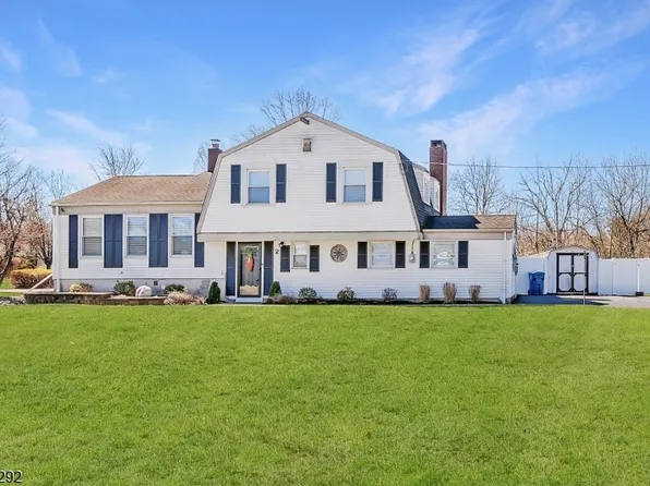 2 Sherwood Close, Hillsborough Twp., NJ 08844