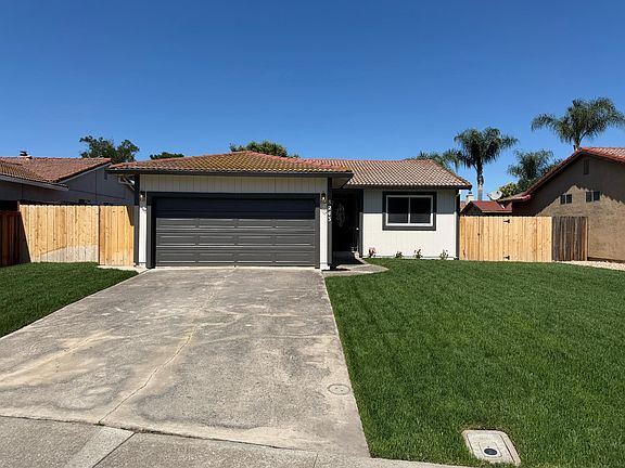 2nd image of 8243 Onyx Ct