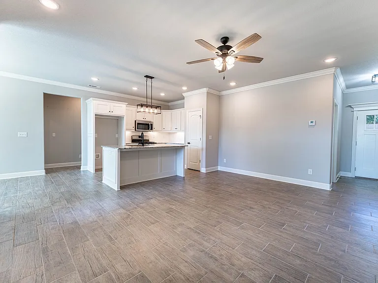 190 Township Dr — Photo 8