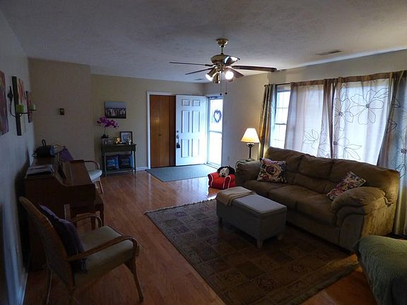 5th image of 1050 N 13th St