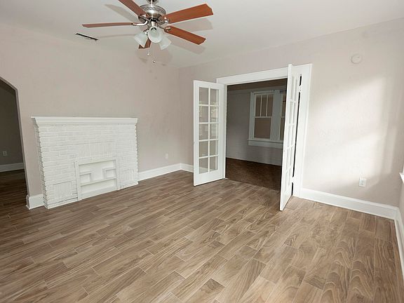 2nd image of 585 E 58th St