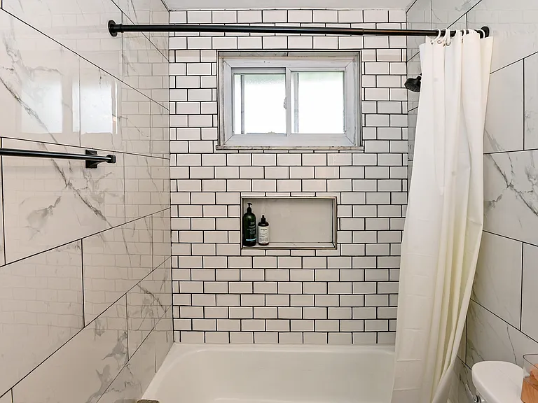 988 Yarger Dr — Photo 14