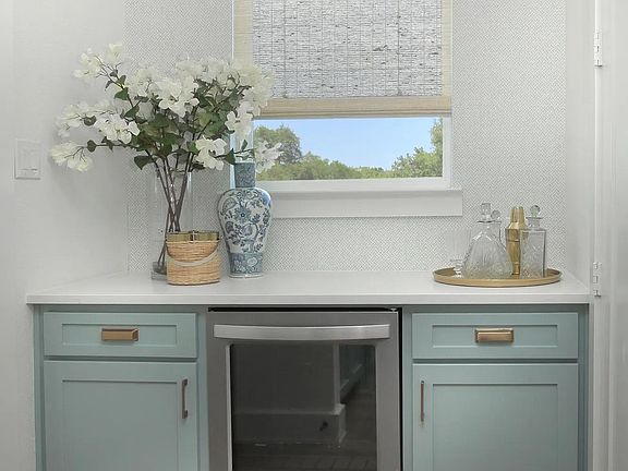 The Berkley Working Pantry