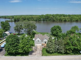 26000 W Cottage Rd, Wilmington, IL 60481