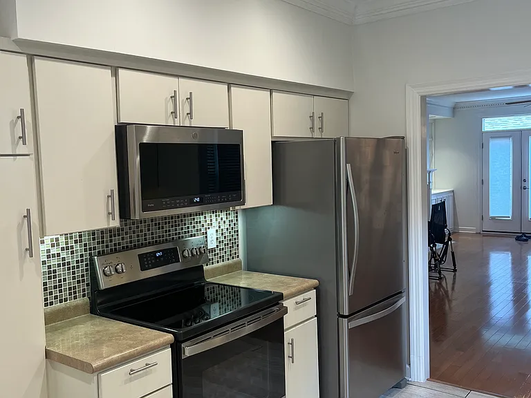 213 Windsor Terrace Dr — Photo 7