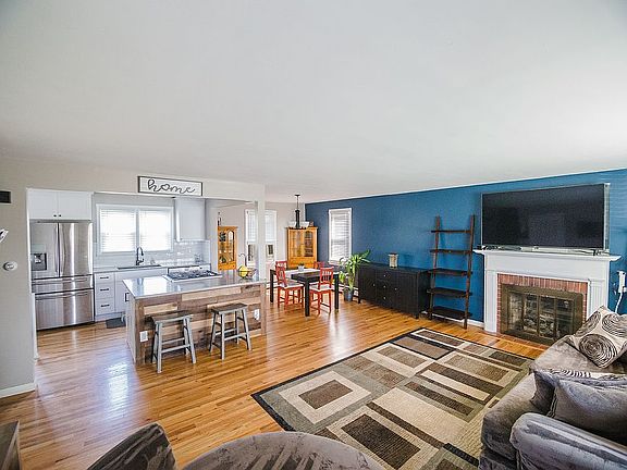 2nd image of 6999 Backus Dr