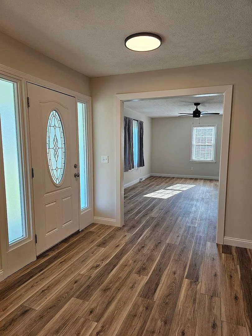 395 W. Crocus Drive — Photo 3