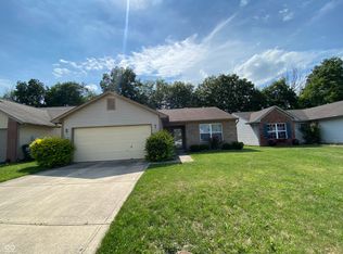 450 Ashby Dr, Greenfield, IN 46140