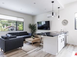 9024 Phyllis Ave #B, West Hollywood, CA 90069