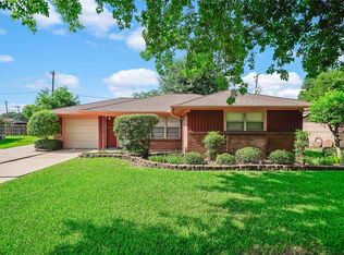 714 Brook Ln, Pasadena, TX 77502