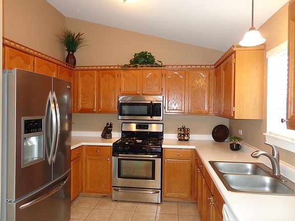 5th image of 2160 N Millstone Dr