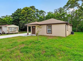 728 Henry St, Auburndale, FL 33823