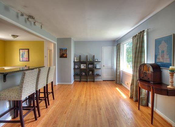 5th image of 8416 Copley Dr