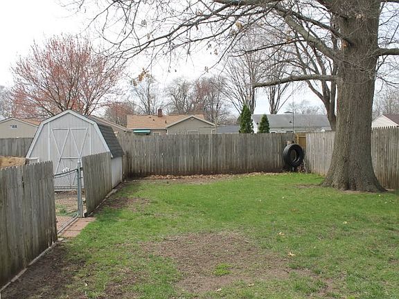 2nd image of 241 Riverview Ave