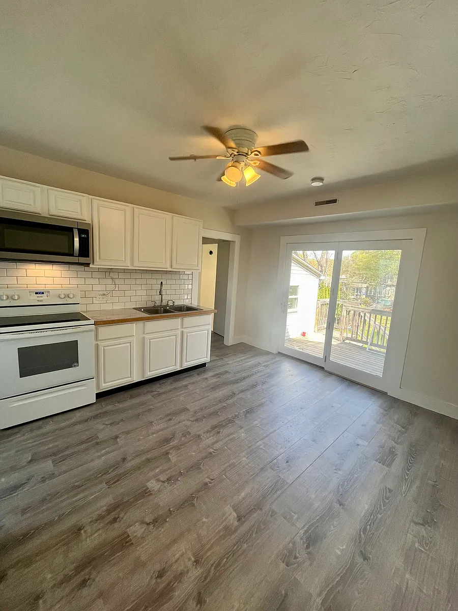 Building Photo - 5 Forest St #2L