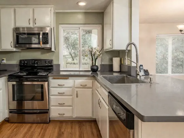 8767 Gilman Dr, La Jolla, CA 92037