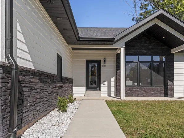 383 Oakbrook Drive, Wisconsin Dells, WI 53965