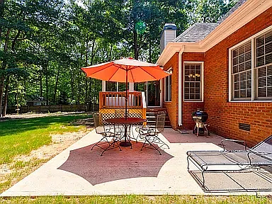 1071 Liberty Ln — Photo 28