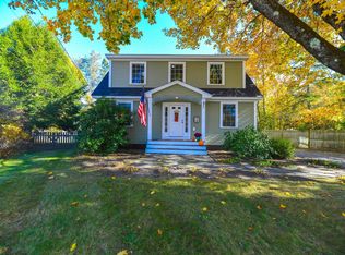 10 Maplecrest St, Newmarket, NH 03857