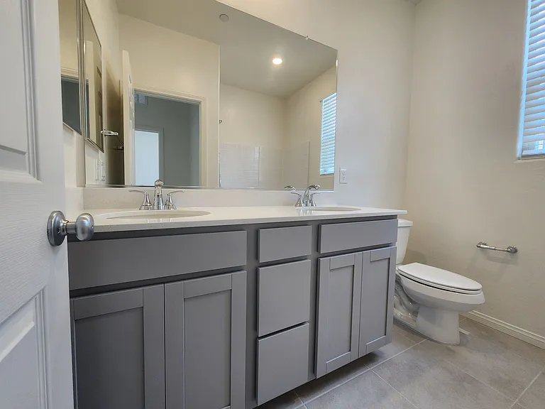 1553 Crowned Eagle St — Photo 40