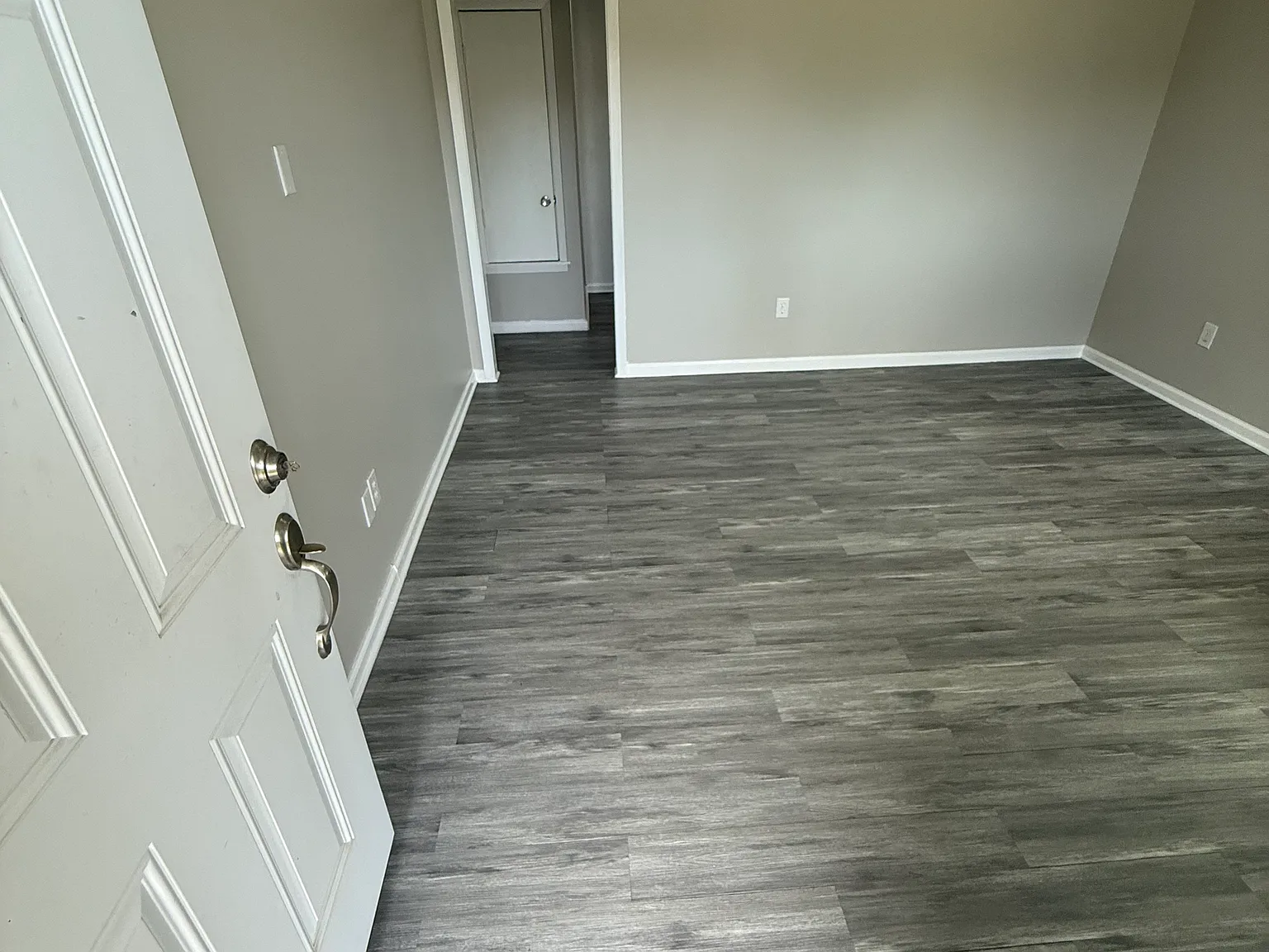 3 bed, 1.5 bath, 1178 sqft, $1,650 — Photo 3