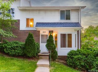 805 N Main St, Milford, MI 48381