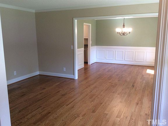 5th image of 301 Marlowe Dr