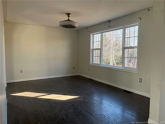 4th image of 24 Cole Rd