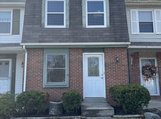 2034 Lynn Gay Cir, Powell, OH 43065