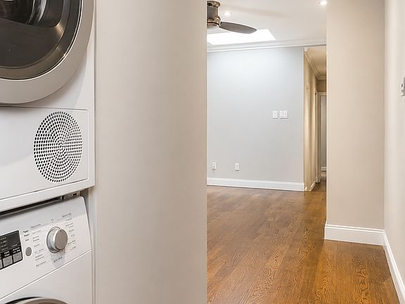 5th image of 438 W 52nd St APT 2B
