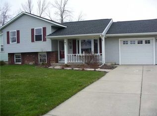 131 Vermont Ave, Lockport, NY 14094