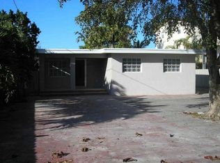 10825 SW 4th St, Sweetwater, FL 33174