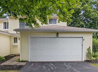 24 Bucklebury Hl, Fairport, NY 14450