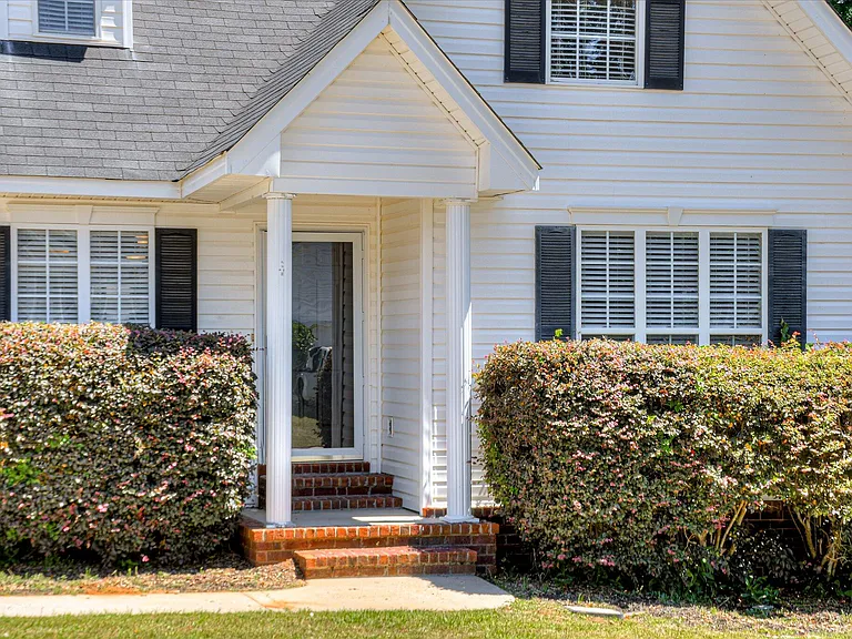 929 Sawbuck Way — Photo 3