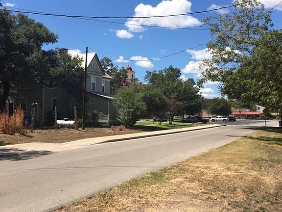 4th image of 203 E Cypress St