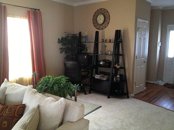 4th image of 907 Sparrow Ct
