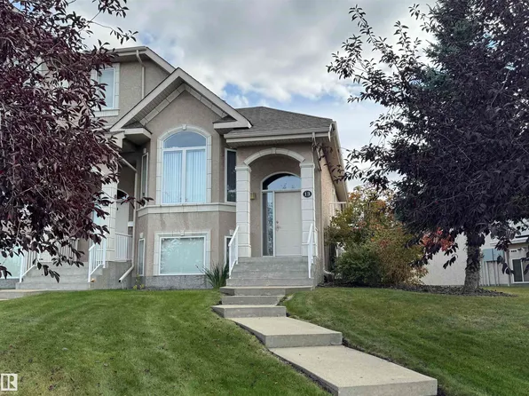 101 Jim Common Dr #13, Strathcona County, AB T8H 1R5
