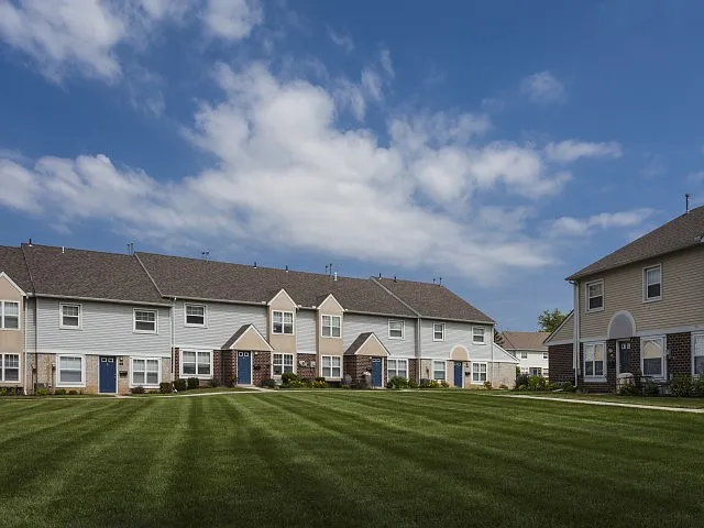 Townline Townhomes — Photo 2